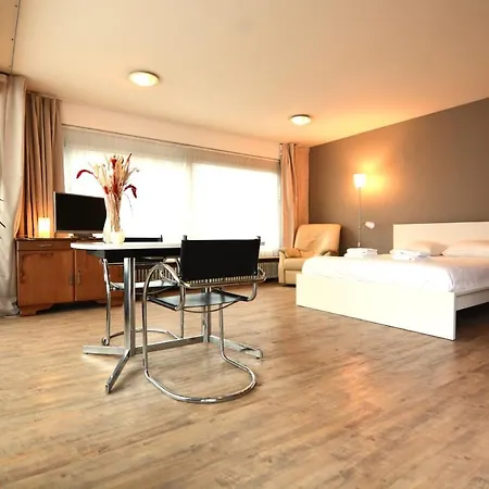 Walk To The * קוקסיידה