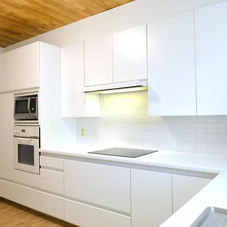 Walk To The דירה *